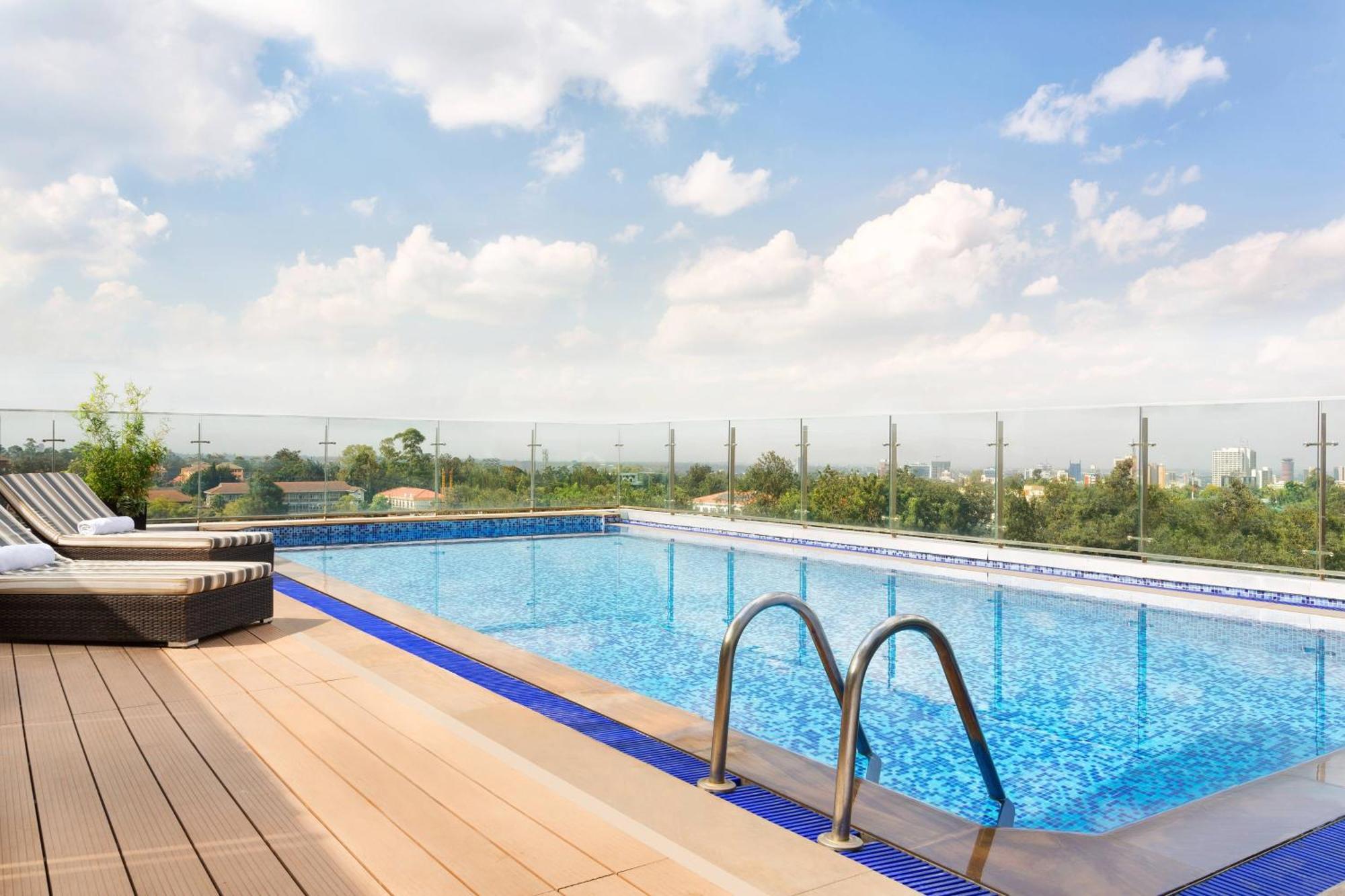 Four Points By Sheraton Nairobi Hurlingham Eksteriør billede