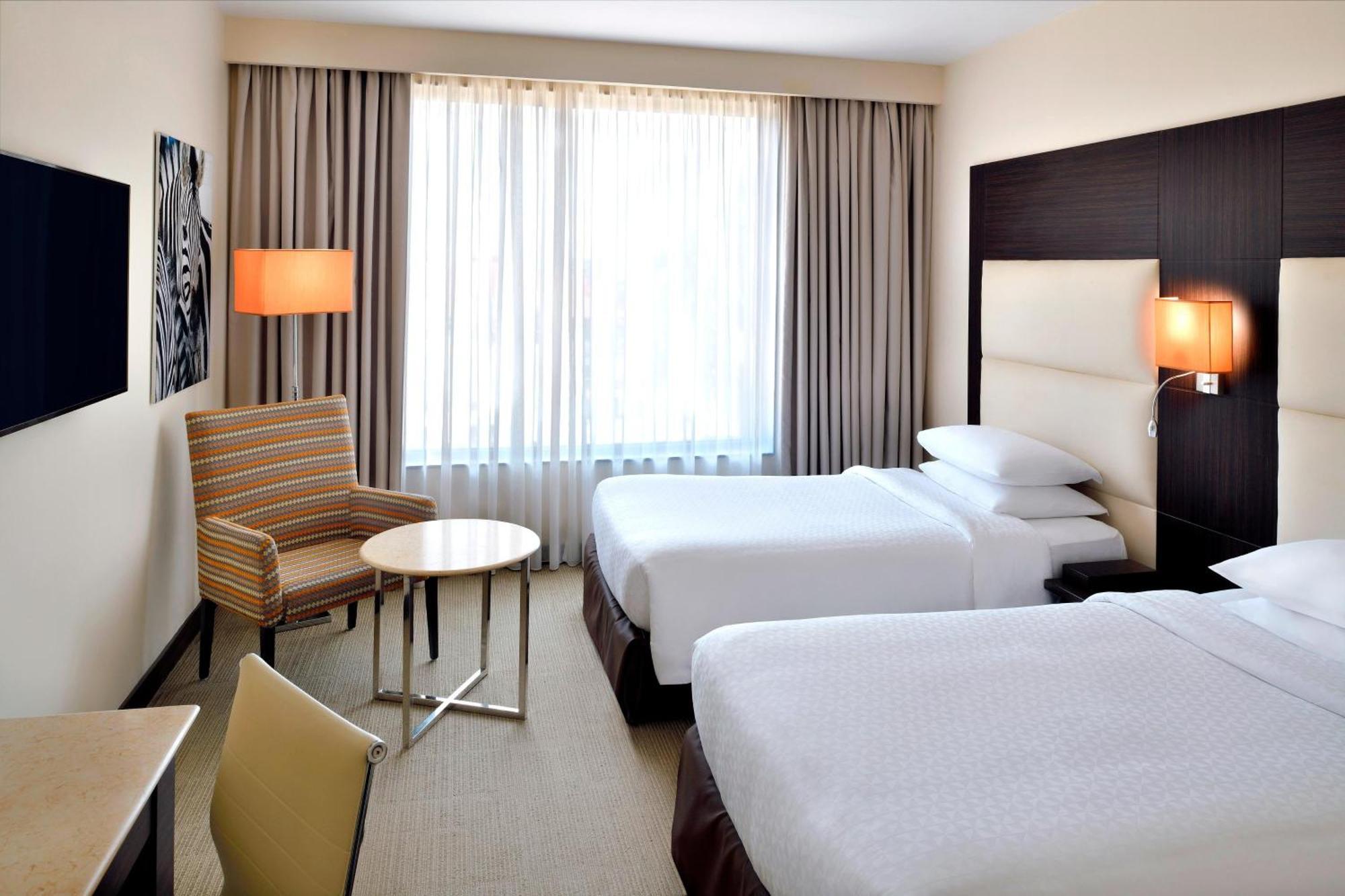 Four Points By Sheraton Nairobi Hurlingham Eksteriør billede